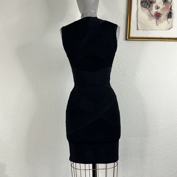 AllSaints Hazel Knitted Bandage Dress - Picture 5 of 7